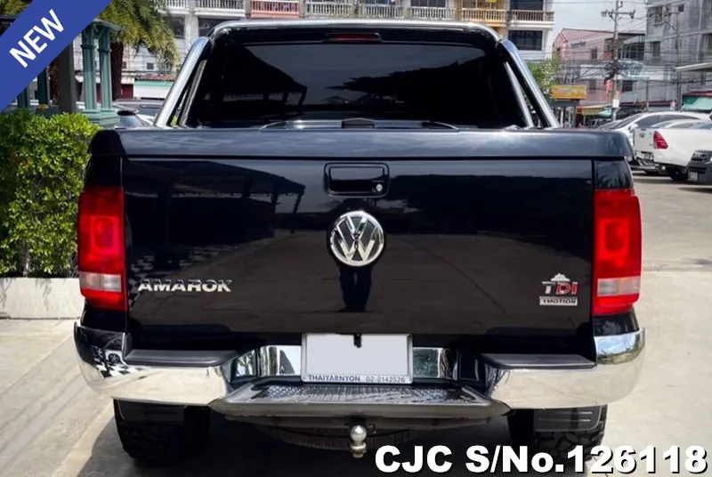 Volkswagen Amarok  in Black for Sale Image 3
