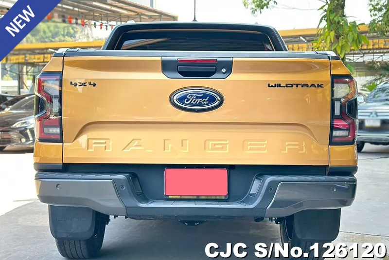 Ford Ranger in Luxe Yellow for Sale Image 4
