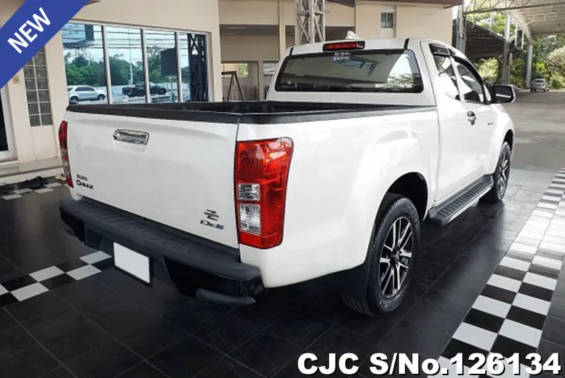 Isuzu D-Max in White for Sale Image 2