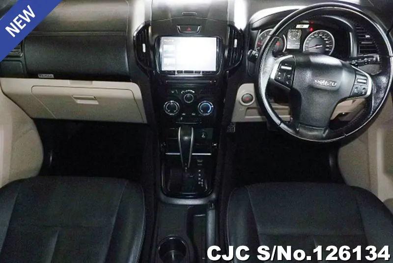Isuzu D-Max in White for Sale Image 7