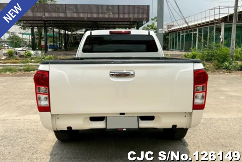 Isuzu D-Max in White for Sale Image 5