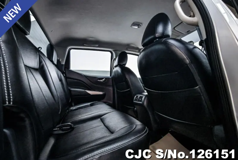 Nissan Navara in Silver for Sale Image 5