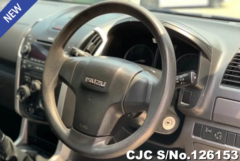 Isuzu D-Max in Black for Sale Image 8