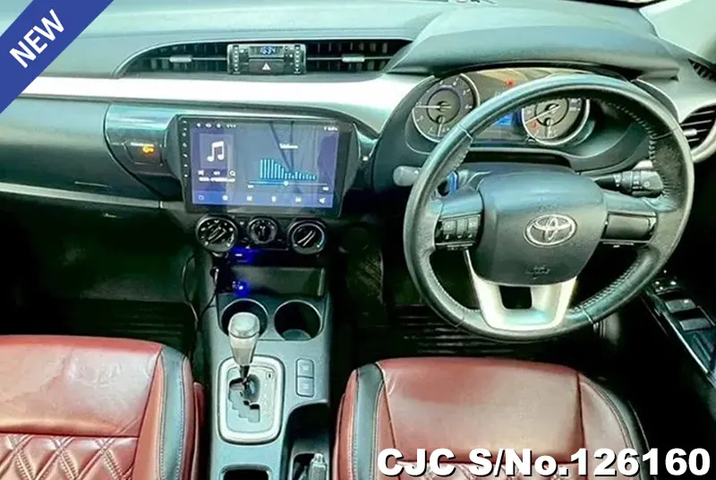 Toyota Hilux in Gray for Sale Image 4