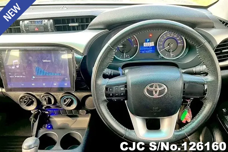 Toyota Hilux in Gray for Sale Image 6