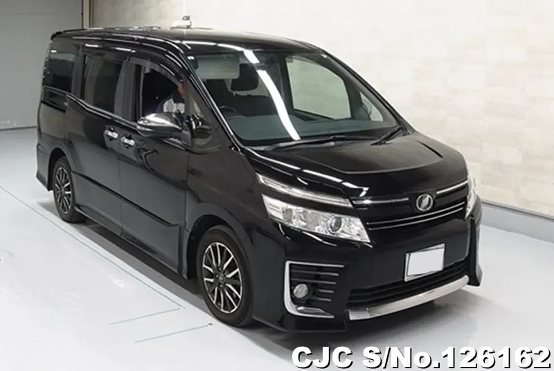 Toyota / Voxy 2015