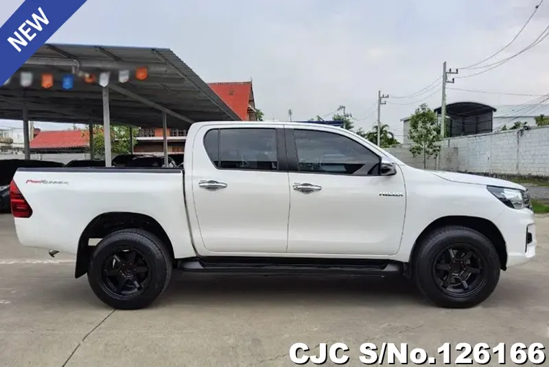 Toyota Hilux in White for Sale Image 5