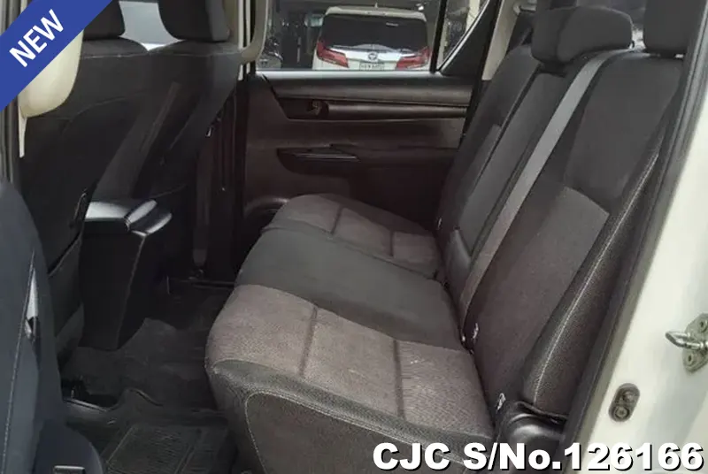 Toyota Hilux in White for Sale Image 11