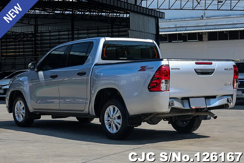 Toyota Hilux in Silver for Sale Image 1