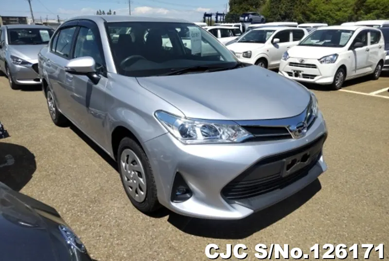 Toyota / Corolla Axio 2020