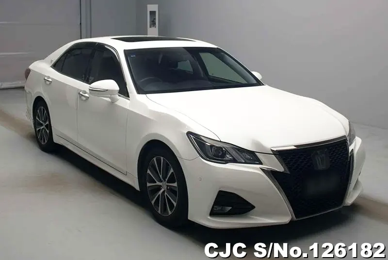 Toyota / Crown 2015