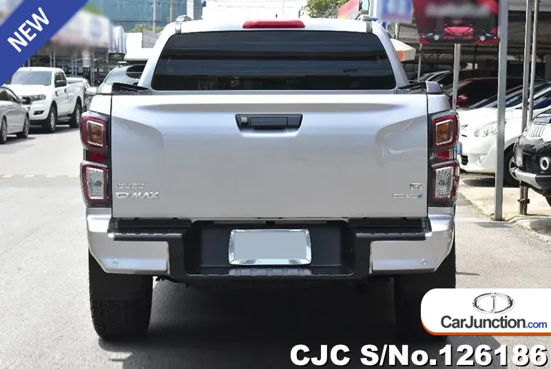 Isuzu D-Max in Silver for Sale Image 3