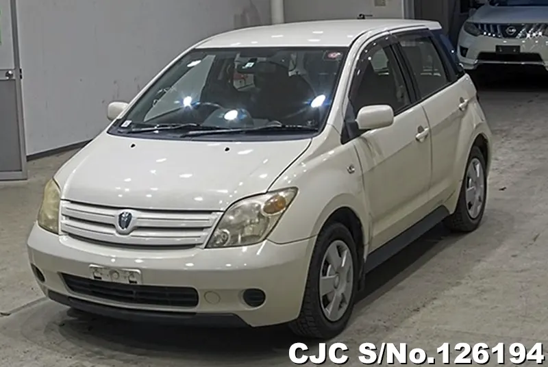 Toyota / IST 2004