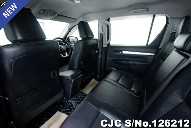 2022 Toyota / Hilux / Revo Stock No. 126212