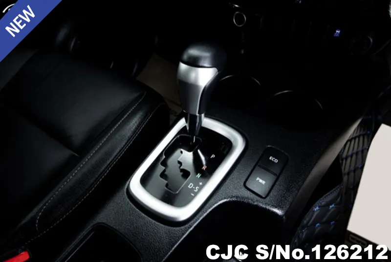 2022 Toyota / Hilux / Revo Stock No. 126212