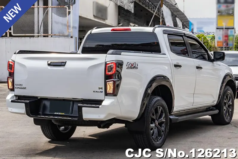 Isuzu D-Max in White for Sale Image 2