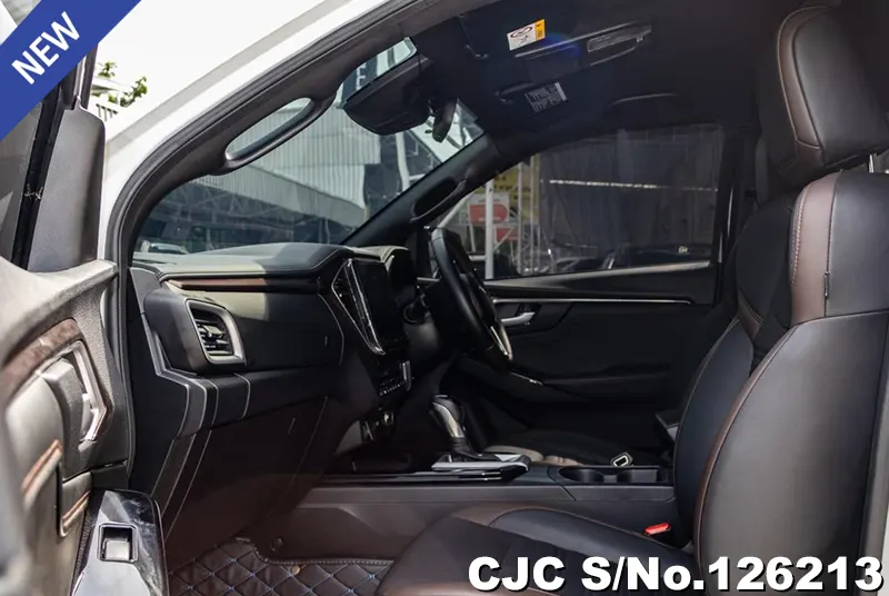 Isuzu D-Max in White for Sale Image 10