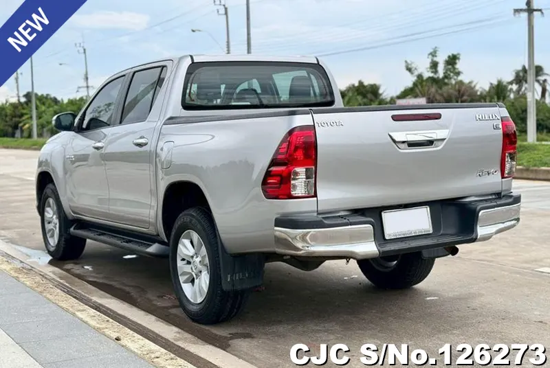 Toyota Hilux in Silver for Sale Image 1