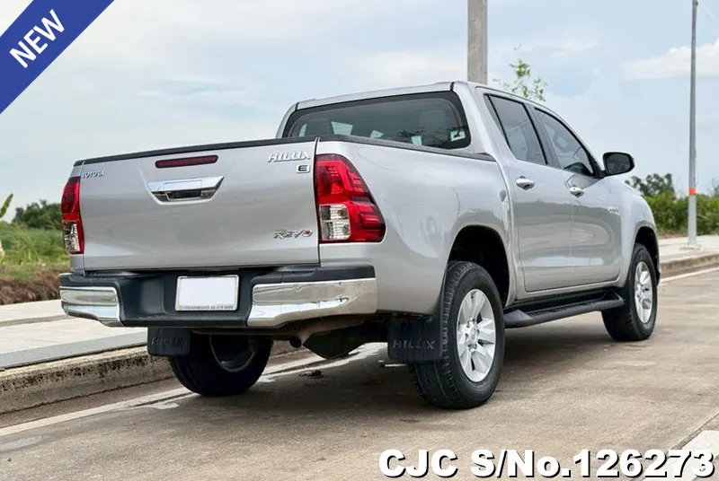 Toyota Hilux in Silver for Sale Image 2