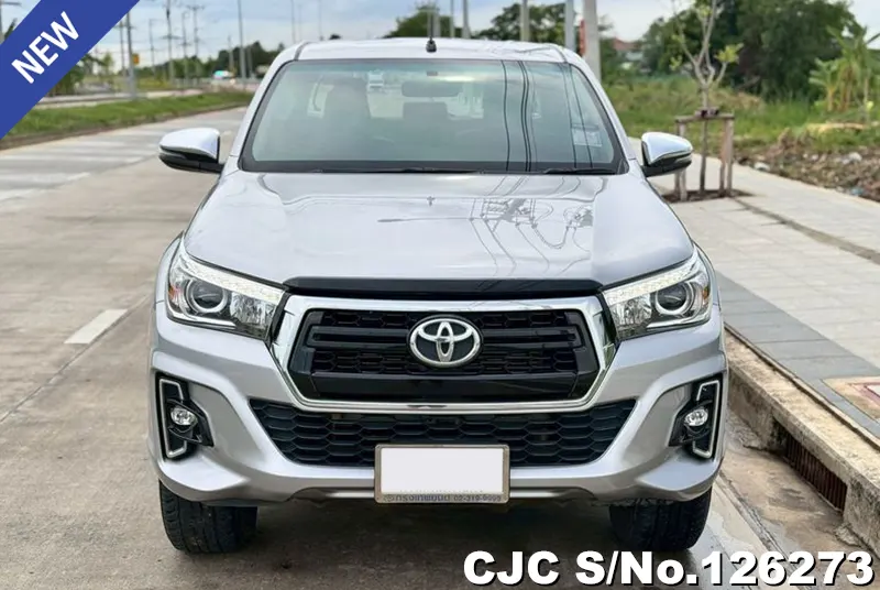 Toyota Hilux in Silver for Sale Image 4