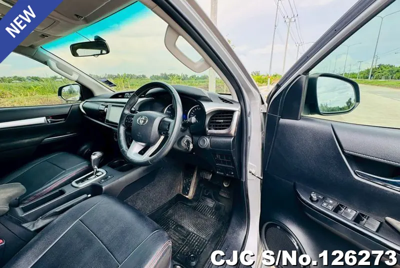 Toyota Hilux in Silver for Sale Image 8
