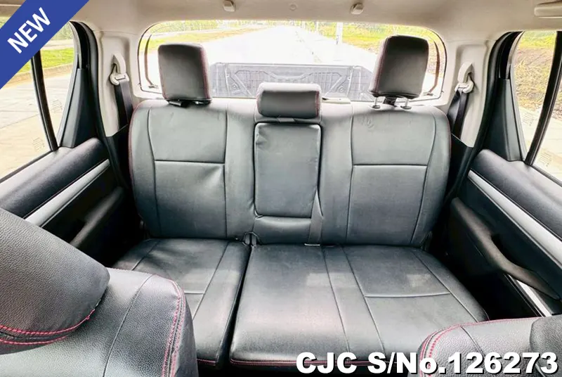 Toyota Hilux in Silver for Sale Image 12