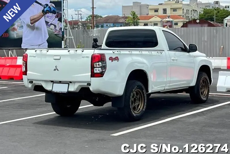 Mitsubishi Triton in White for Sale Image 2