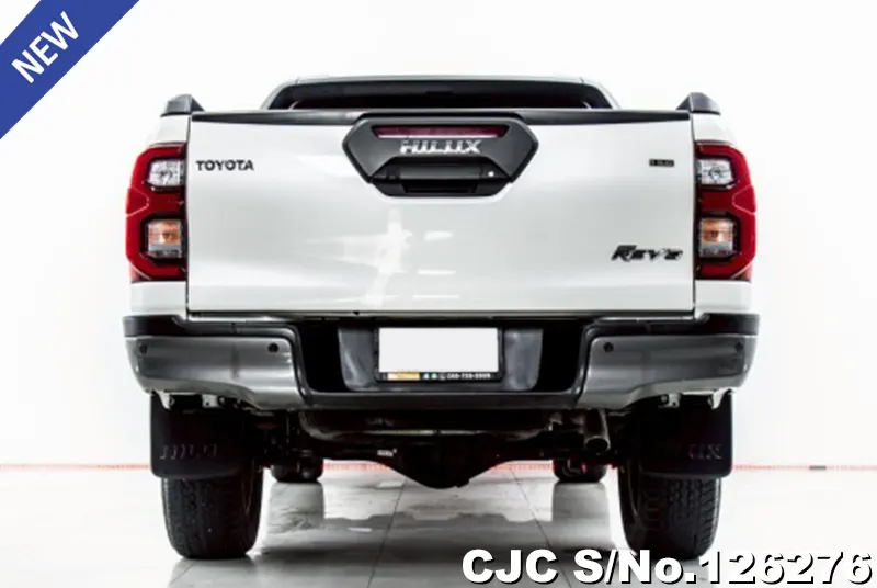 Toyota Hilux in White for Sale Image 3