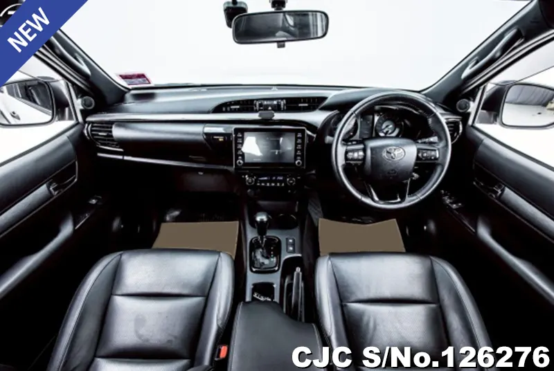 Toyota Hilux in White for Sale Image 5