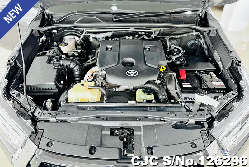 Toyota Hilux in Gray for Sale Image 11