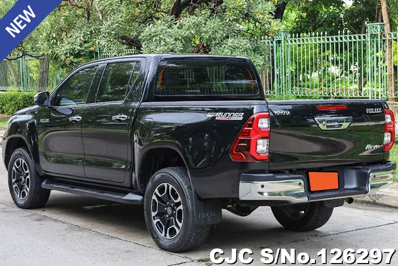 Toyota Hilux in Black for Sale Image 2