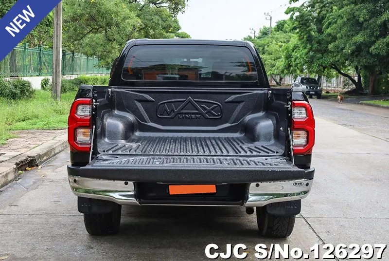 Toyota Hilux in Black for Sale Image 8