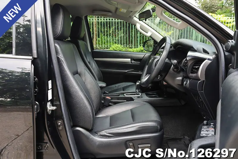 Toyota Hilux in Black for Sale Image 10