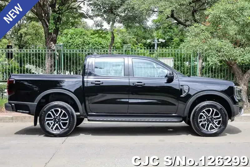 Ford Ranger in Black for Sale Image 6