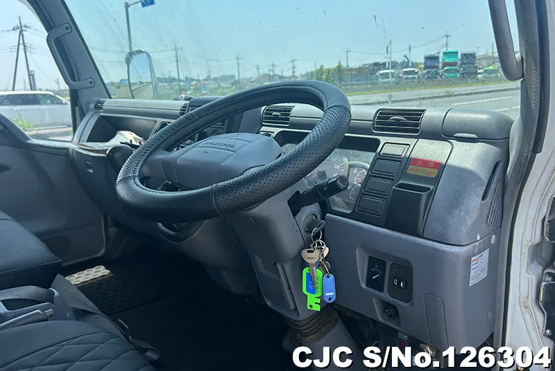 2004 Mitsubishi / Canter Stock No. 126304