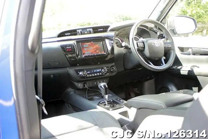 Toyota Hilux in Blue for Sale Image 6