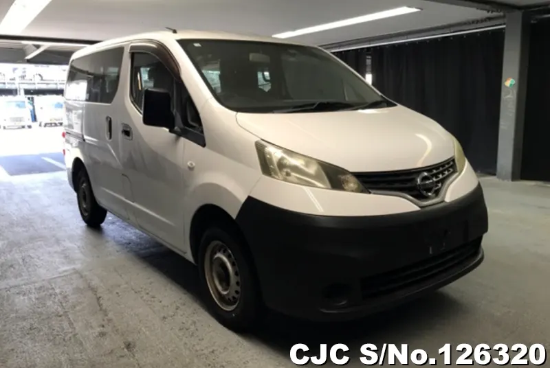 Nissan / NV200 2011