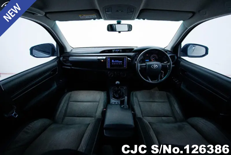 Toyota Hilux in Gray for Sale Image 6