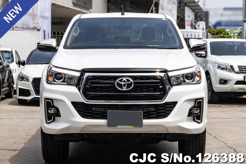 Toyota Hilux in White for Sale Image 4
