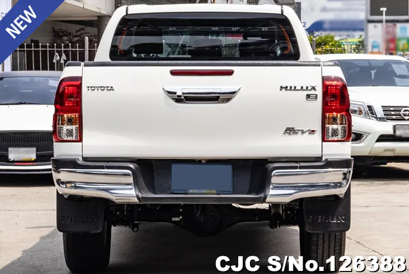 Toyota Hilux in White for Sale Image 5