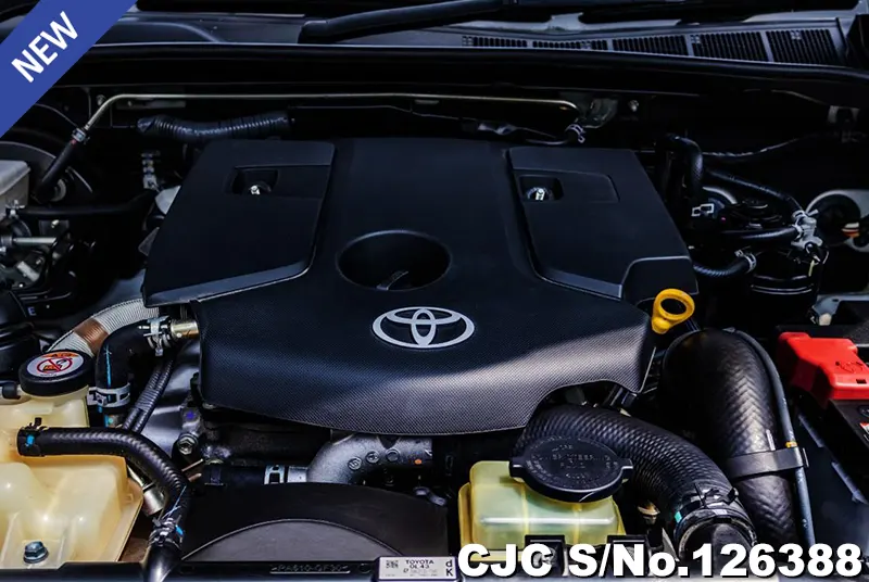 Toyota Hilux in White for Sale Image 15