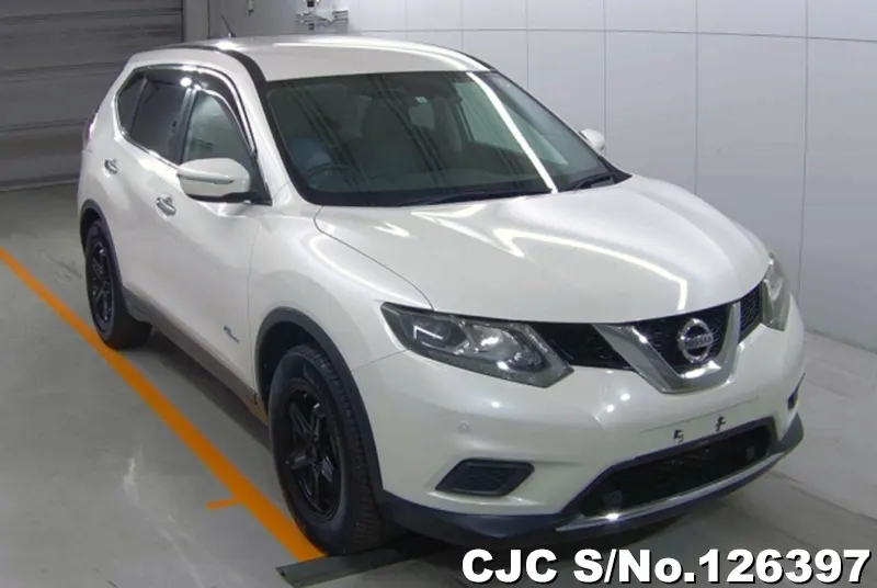 Nissan / X-Trail 2016