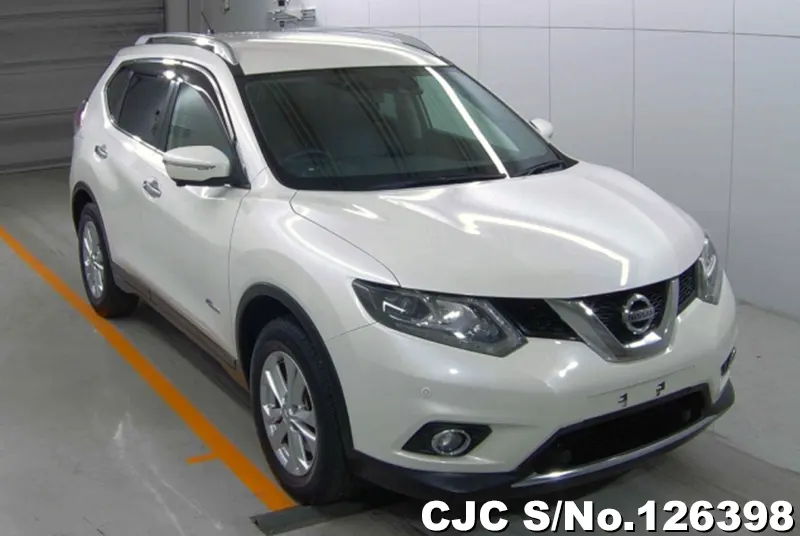 Nissan / X-Trail 2016