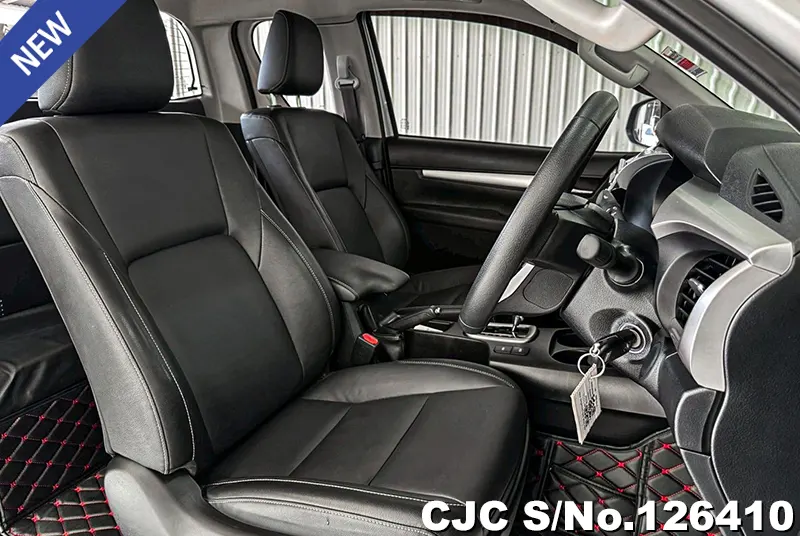 Toyota Hilux in Gray for Sale Image 7