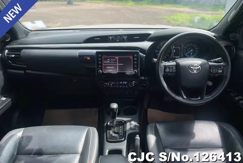 Toyota Hilux in White for Sale Image 4