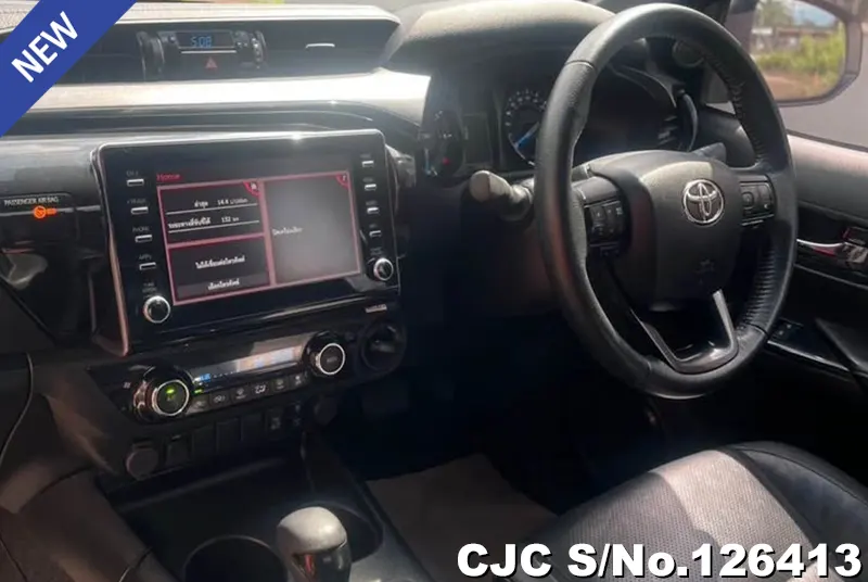 Toyota Hilux in White for Sale Image 6