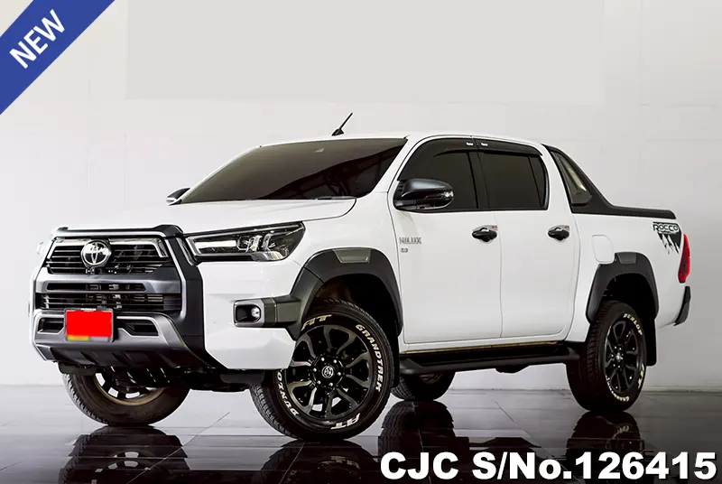 Toyota Hilux in White for Sale Image 3