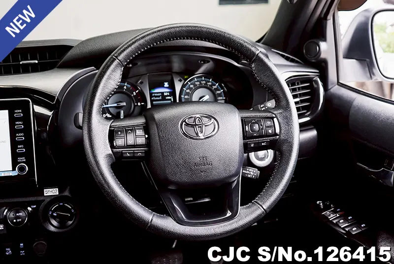 Toyota Hilux in White for Sale Image 12