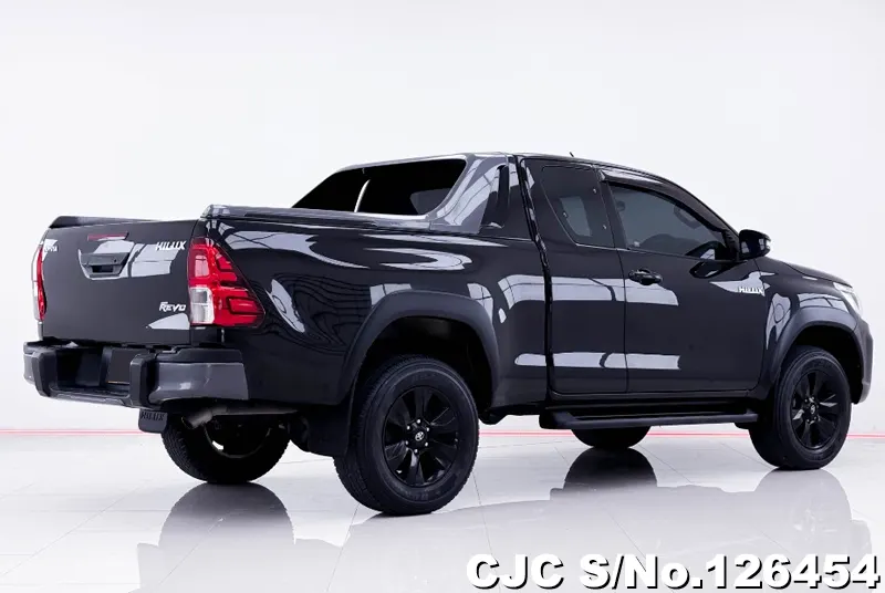 Toyota Hilux in Black for Sale Image 2