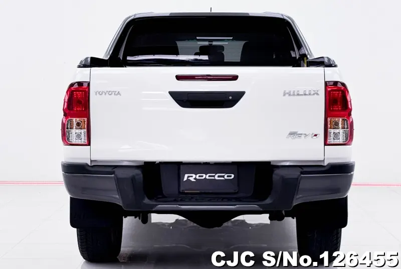Toyota Hilux in White for Sale Image 3